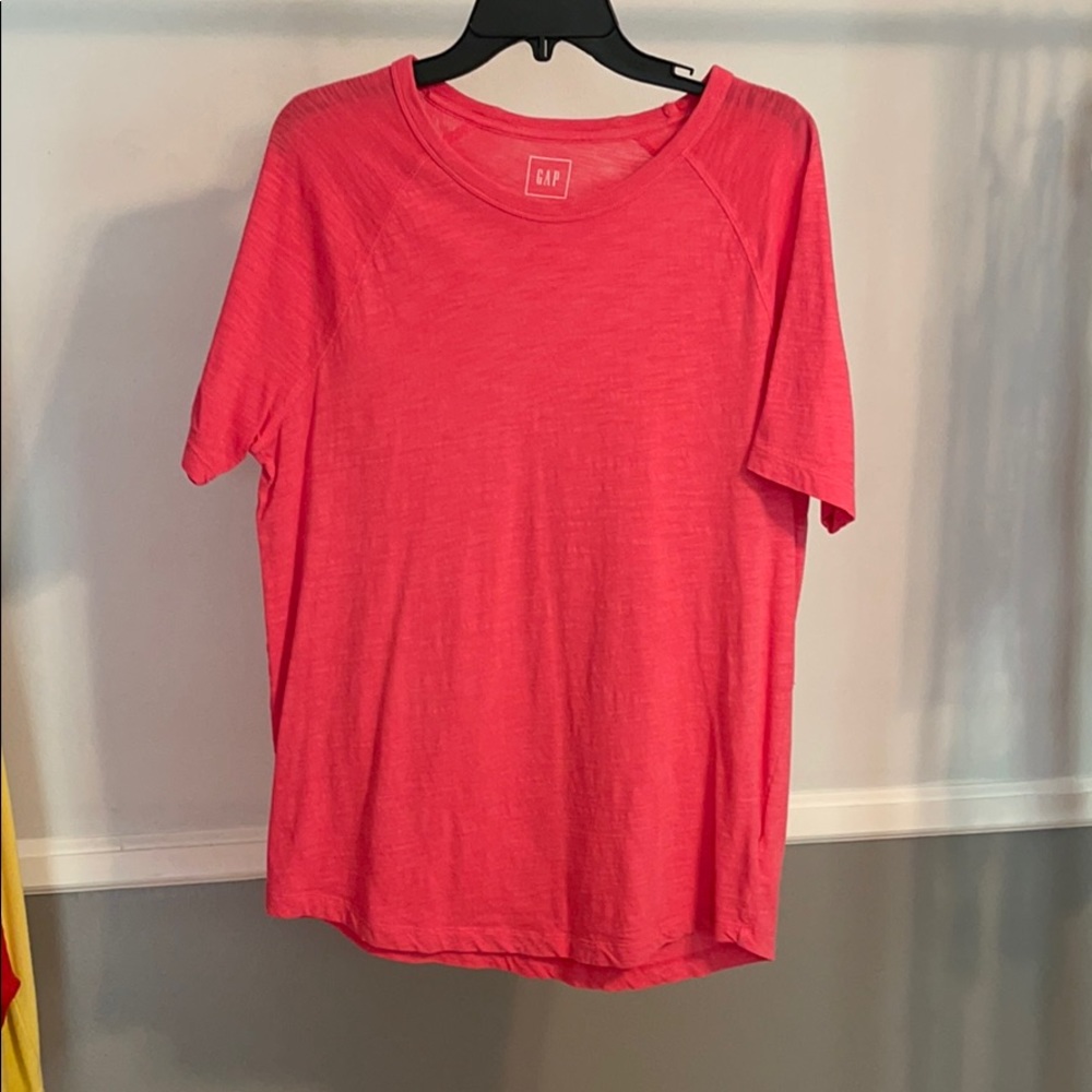 Men’s Gap Coral Tee